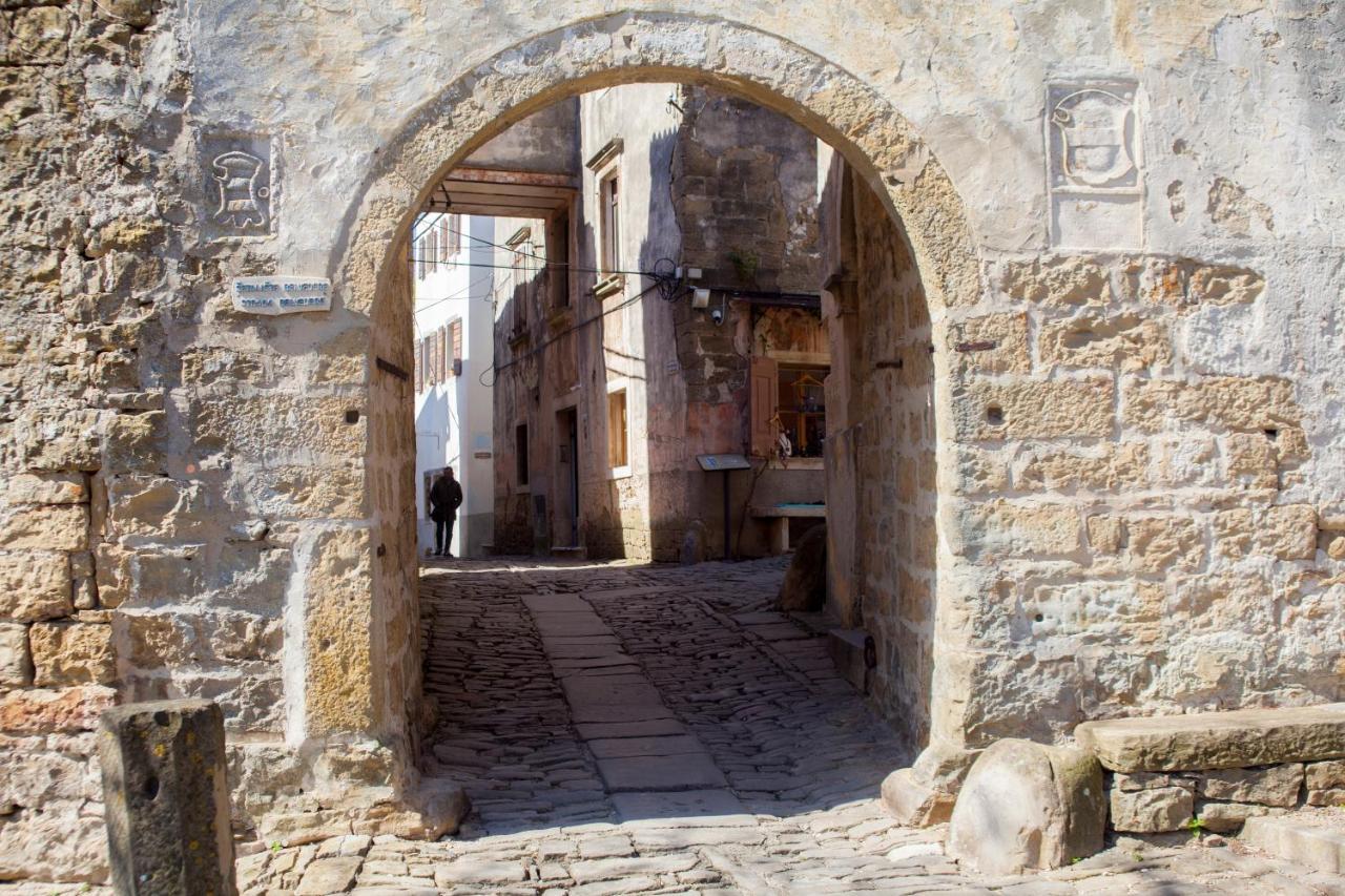 Grožnjan Amarilis Rooms מראה חיצוני תמונה